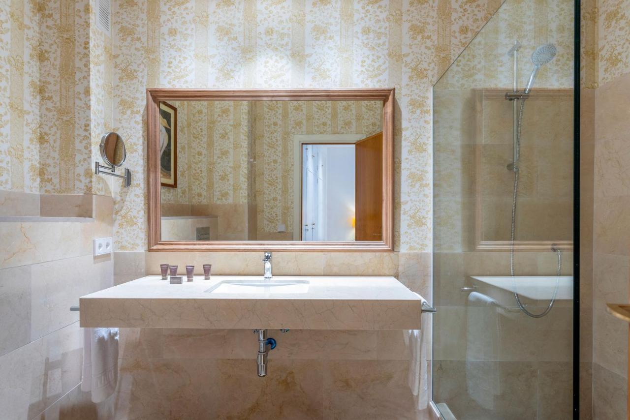 Genteel Home Don Remondo Sevilla Bagian luar foto